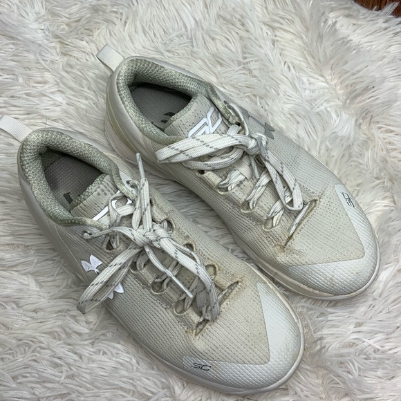 Under Armour BGS Curry 2 Low Sneakers Size 5 Youth 1275082-100 White - Picture 2 of 6